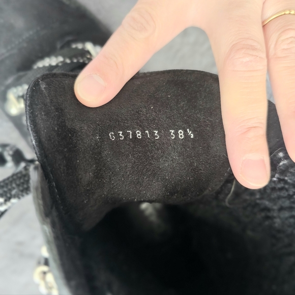 CHANEL black boots - Picture 4 of 10